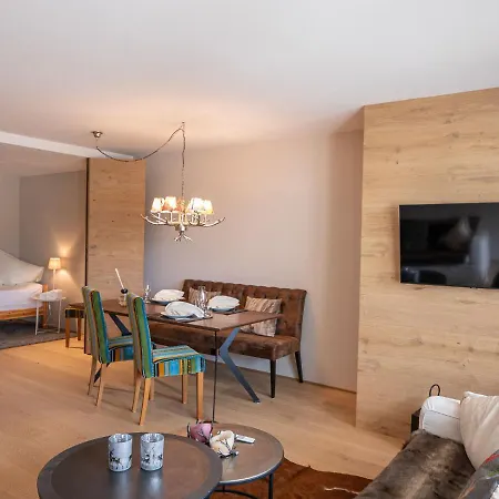 Chesa - 13 By Interhome Apartment Champfer